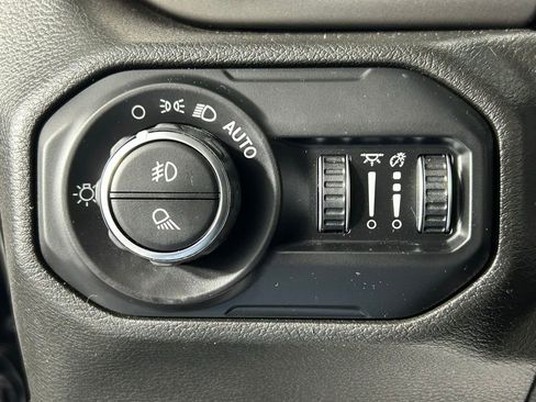 Used 2022 Jeep Gladiator Sport AWD/4WD image 26