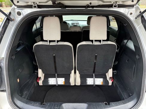 Used 2018 Ford Explorer 4WD image 9