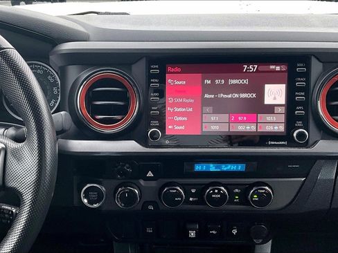 Used 2021 Toyota Tacoma TRD Off-Road image 6