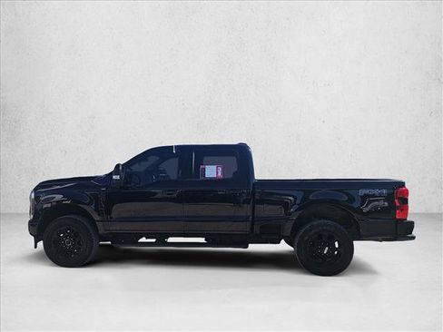 Certified 2024 Ford F250 Lariat w/ Black Appearance Package image 2