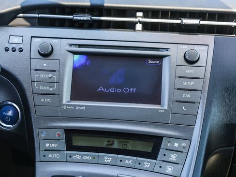 Used 2012 Toyota Prius Three w/ Solar Roof Pkg FWD image 4