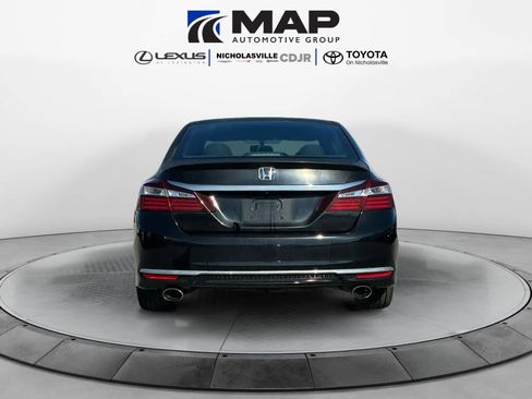 Used 2017 Honda Accord Sport Special Edition image 4