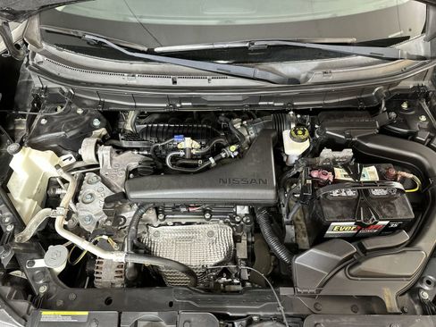 Used 2016 Nissan Rogue SL image 31