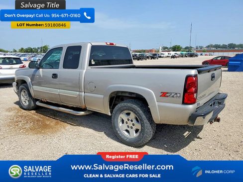 Used 2006 Chevrolet Silverado 1500 LT w/ Light Duty Power Package AWD/4WD image 3