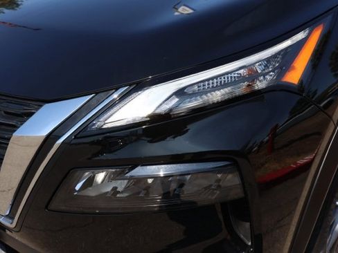 Certified 2023 Nissan Rogue S image 10