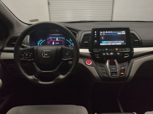 Used 2018 Honda Odyssey EX image 22