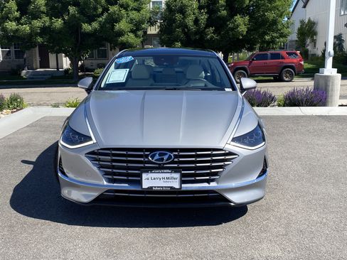 Used 2023 Hyundai Sonata Limited FWD image 9