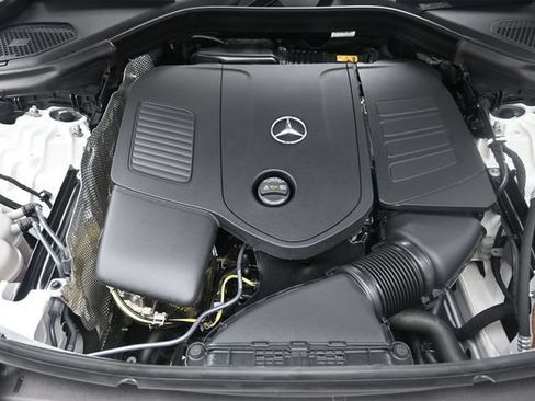 Used 2026 Mercedes-Benz GLC 300 image 33