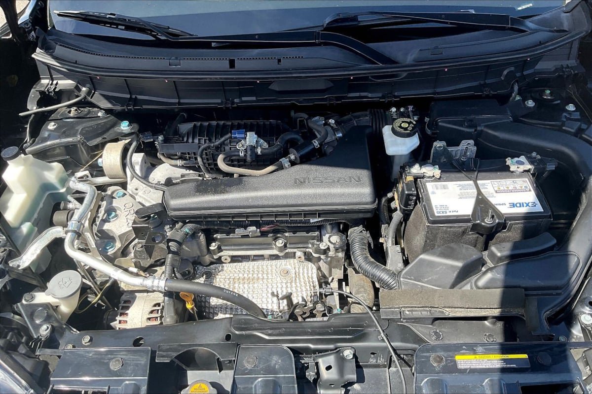 Used 2020 Nissan Rogue S FWD image 28