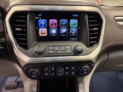 Used 2017 GMC Acadia SLT w/ LPO, Floor Liner Package image 39