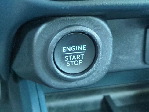 Used 2025 Ford Maverick Lobo AWD/4WD image 25
