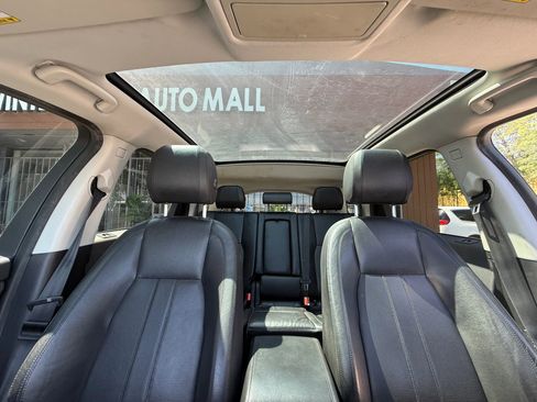 Used 2017 Land Rover Discovery Sport HSE AWD/4WD image 9