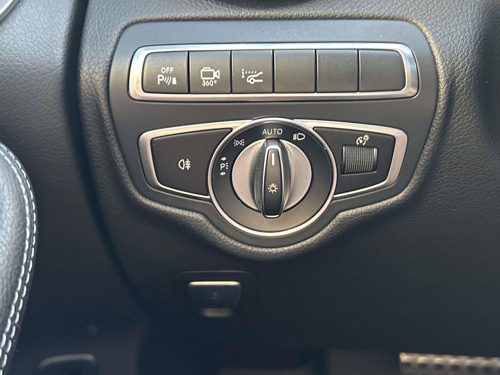Used 2019 Mercedes-Benz GLC 300 image 24