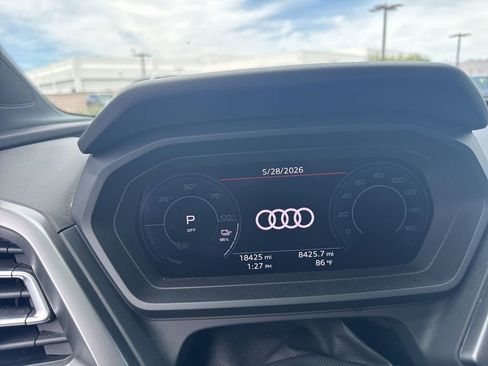 Used 2023 Audi Q4 e-tron Premium w/ Convenience Package RWD image 6