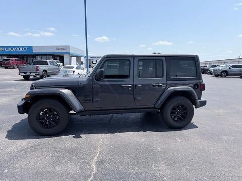 Used 2023 Jeep Wrangler Unlimited Sport AWD/4WD image 2