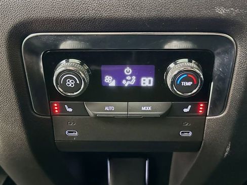 Used 2025 Chevrolet Suburban RST w/ RST Capability Package AWD/4WD image 29