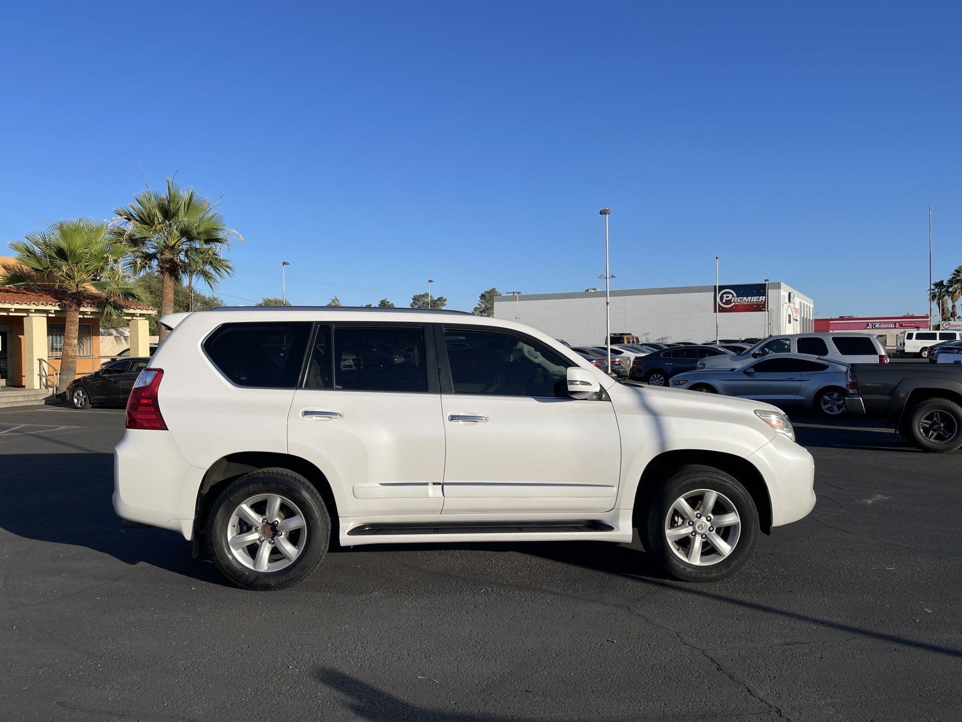 Used 2010 Lexus GX 460 Premium AWD/4WD image 6
