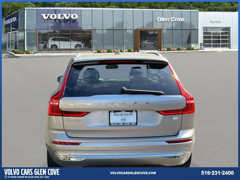 Certified 2023 Volvo XC60 T8 Plus image 5