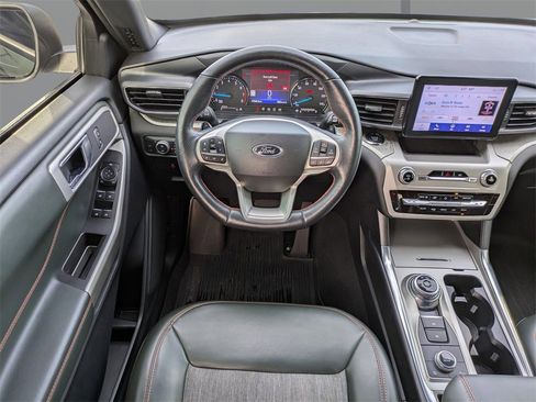 Used 2022 Ford Explorer Timberline image 18