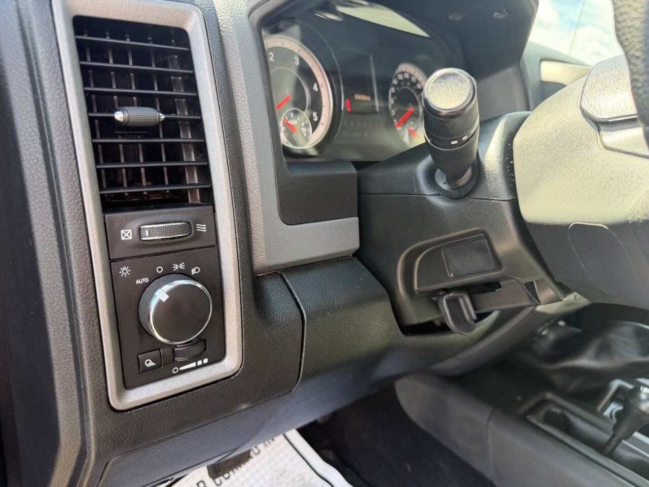 Used 2018 RAM 2500 Tradesman w/ Chrome Appearance Group AWD/4WD image 23