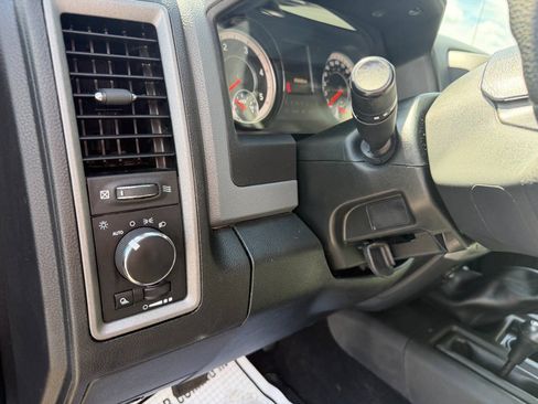 Used 2018 RAM 2500 Tradesman w/ Chrome Appearance Group AWD/4WD image 23