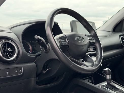 Used 2022 Hyundai Kona SEL w/ Convenience Package image 11