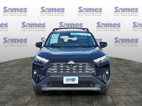 Used 2025 Toyota RAV4 Limited FWD image 2