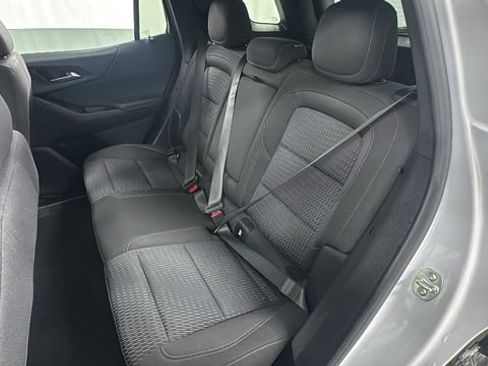 Used 2025 Chevrolet Equinox LT AWD/4WD image 12
