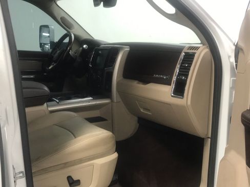 Used 2015 RAM 2500 Laramie w/ Convenience Group AWD/4WD image 15