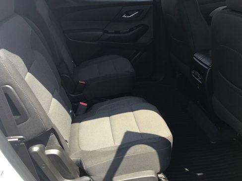 Used 2023 Chevrolet Traverse LT AWD/4WD image 16
