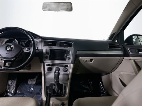 Used 2015 Volkswagen Golf SE w/ Lighting Package image 28