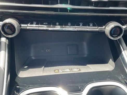 New 2026 Chevrolet Traverse LT w/ LPO, Floor Liner Package image 12