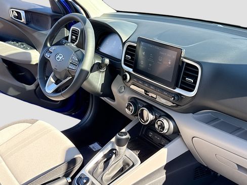 New 2026 Hyundai Venue SEL image 5