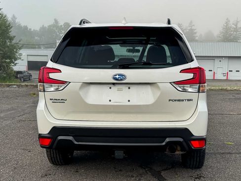 Certified 2023 Subaru Forester Premium AWD/4WD image 4