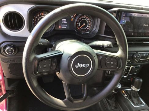 Used 2024 Jeep Gladiator Sport AWD/4WD image 24