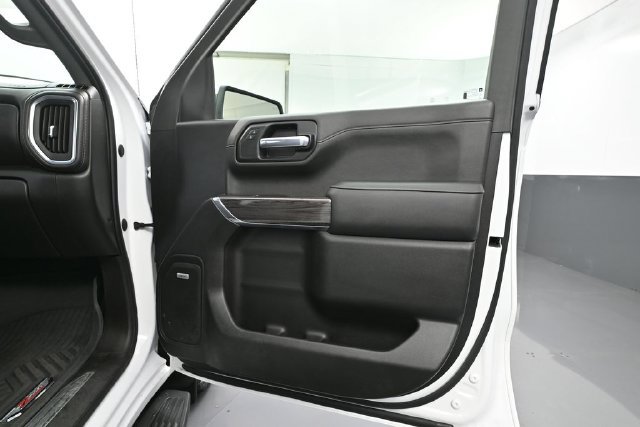 Used 2021 Chevrolet Silverado 1500 LTZ w/ Technology Package AWD/4WD image 36