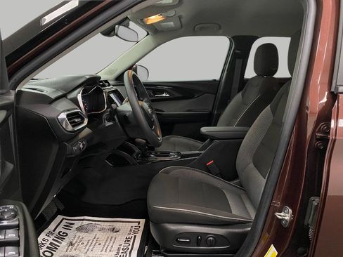 Used 2022 Chevrolet TrailBlazer LT w/ Convenience Package AWD/4WD image 27