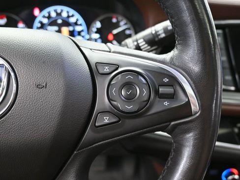 Used 2021 Buick Enclave Avenir w/ Avenir Technology Package image 31