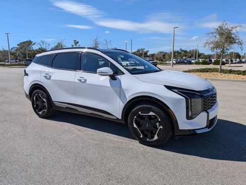 Used 2026 Kia Sportage SX image 2