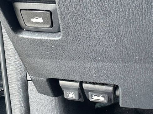 Used 2018 Toyota Yaris iA FWD image 36