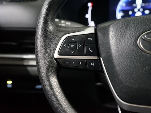 Certified 2025 Toyota Grand Highlander FWD image 14
