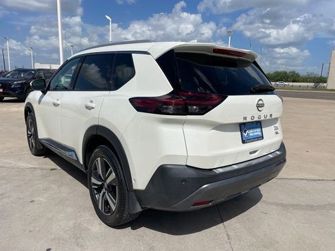 Certified 2023 Nissan Rogue SL w/ SL Premium Package FWD image 5