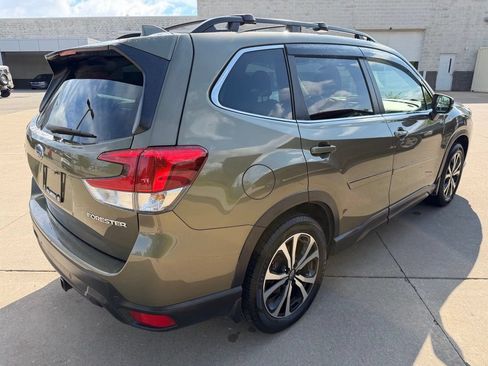 Used 2023 Subaru Forester Limited AWD/4WD image 5
