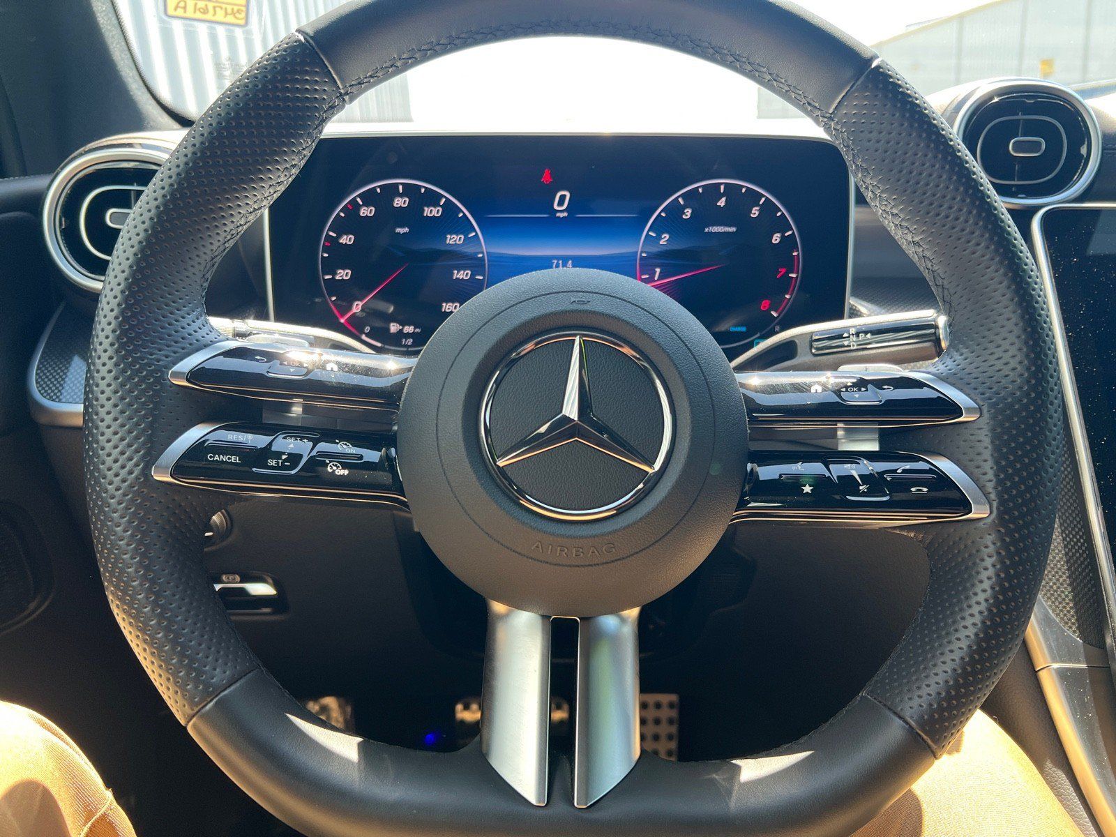 Used 2026 Mercedes-Benz GLC 300 4MATIC image 24