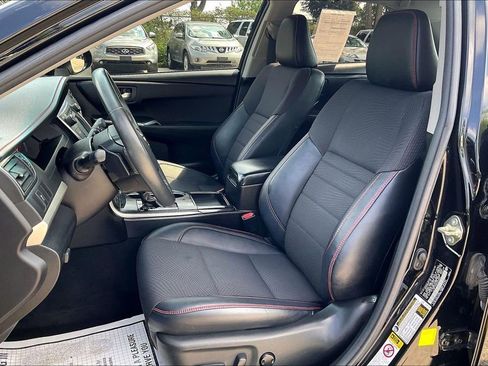 Used 2017 Toyota Camry SE w/ Moonroof Package FWD image 24