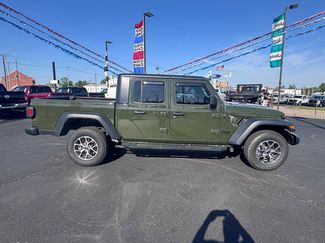 Used 2023 Jeep Gladiator Sport w/ Trailer Tow Package AWD/4WD video 1