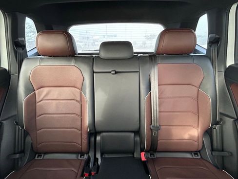 Used 2024 Volkswagen Tiguan SEL R-Line image 14