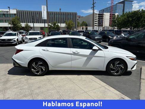 Certified 2024 Hyundai Elantra Limited FWD image 2