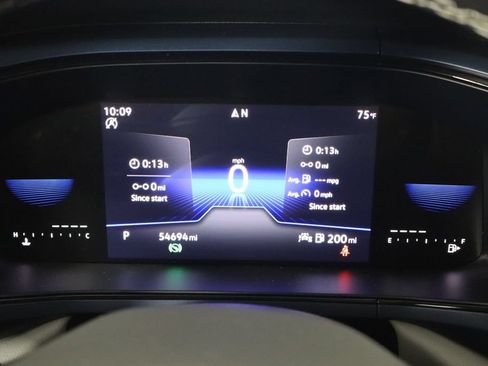 Used 2023 Volkswagen Taos SE FWD image 11