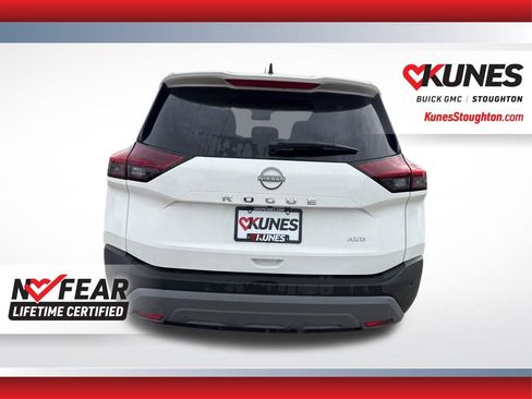 Used 2023 Nissan Rogue S image 10